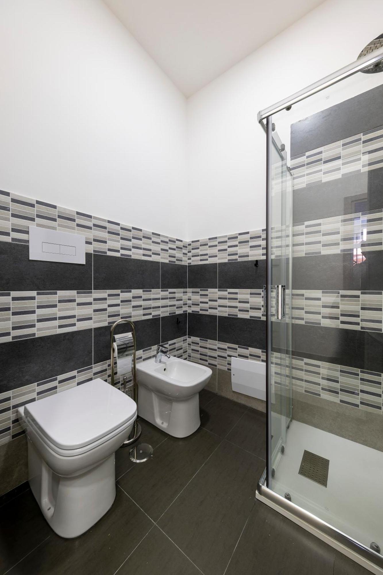Casa Vacanze Nemesi Tyche ซาแลร์โน ภายนอก รูปภาพ