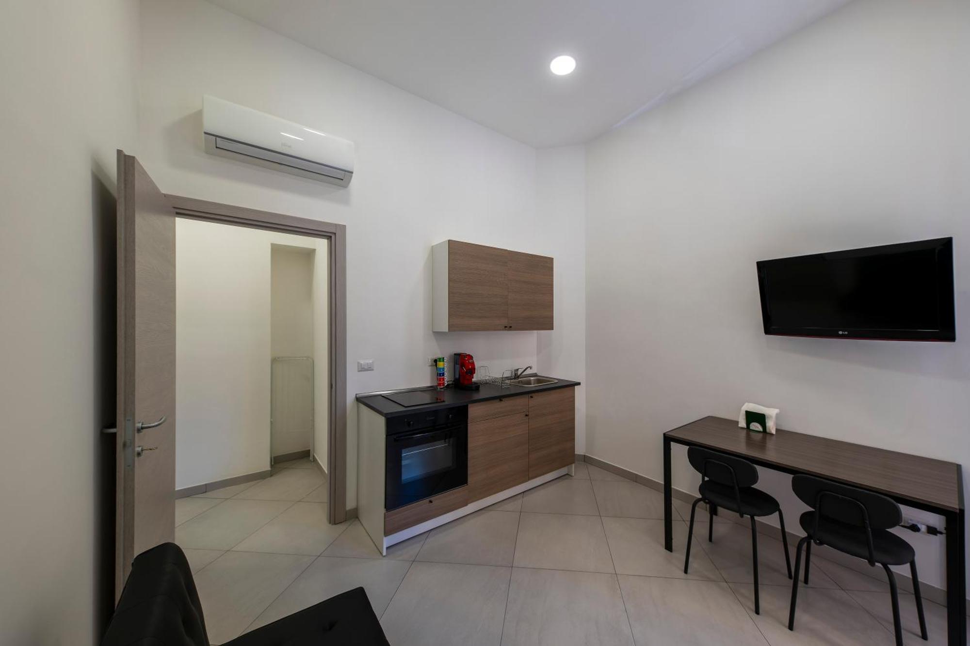 Casa Vacanze Nemesi Tyche ซาแลร์โน ภายนอก รูปภาพ